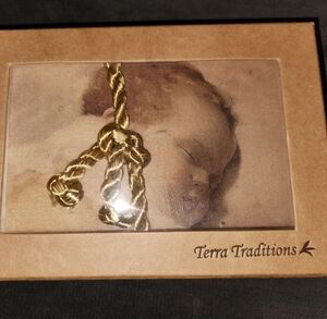 Terra Traditions Baby Keepsake Box with Gold Rope
